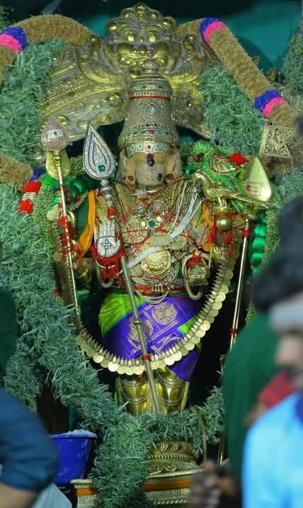 திருச்செந்தூரில் 4 நாட்களுக்கு 100 ரூபாய் கட்டண சீட்டு தரிசனம் ரத்து