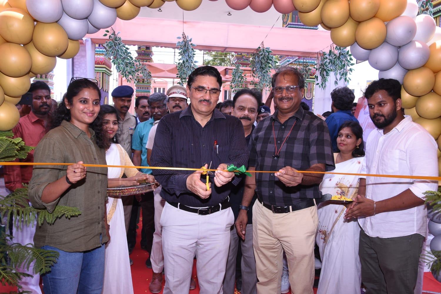 இராமேஸ்வரம் ரயில் நிலையத்தில் ரயில் பெட்டி உணவகம் திறப்பு