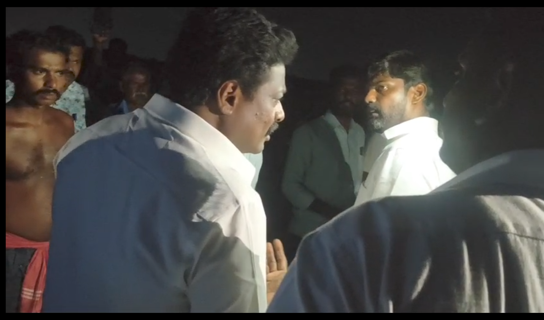 விருதுநகர் மாவட்டம் - மம்சாபுரத்தில் த. வெ.க MLA விற்க்கு கொலை மிரட்டலா !!!!