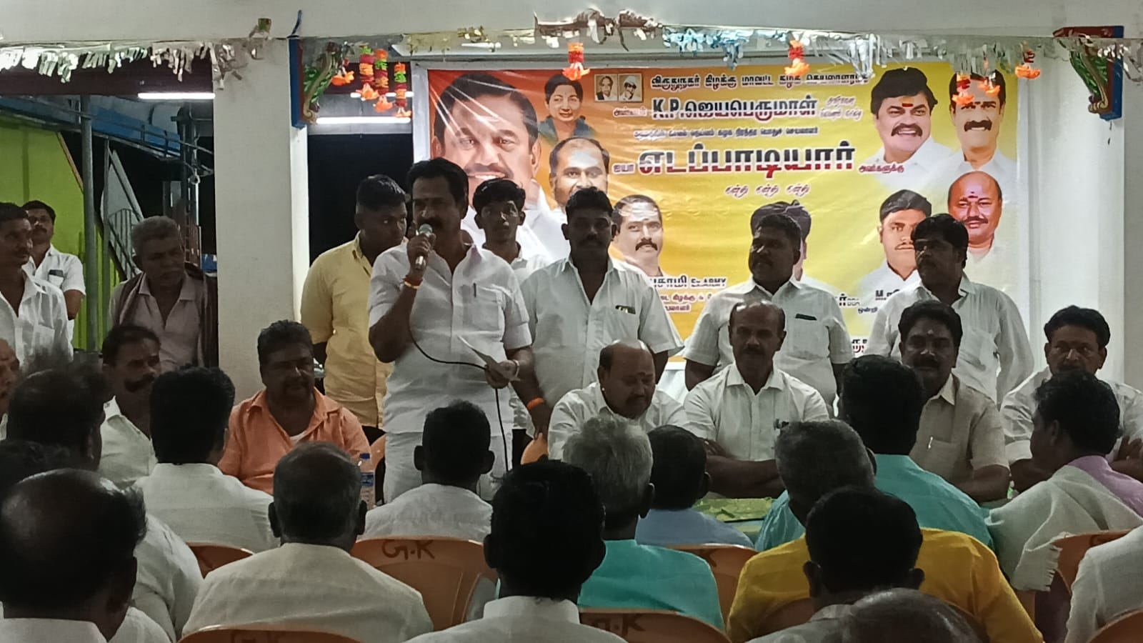 விருதுநகர் மாவட்டம் அஇஅதிமுக கிழக்கு மாவட்ட செயலாளர் அறிமுக கூட்டம் நடைபெற்றது
