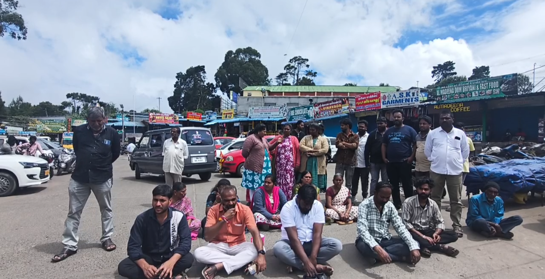 கொடைக்கானல் கலையரங்கம் பகுதியில் மல்டி லெவல் கார் பார்க்கிங் திட்டத்திற்கு பொதுமக்கள் வியாபாரிகள் எதிர்ப்பு