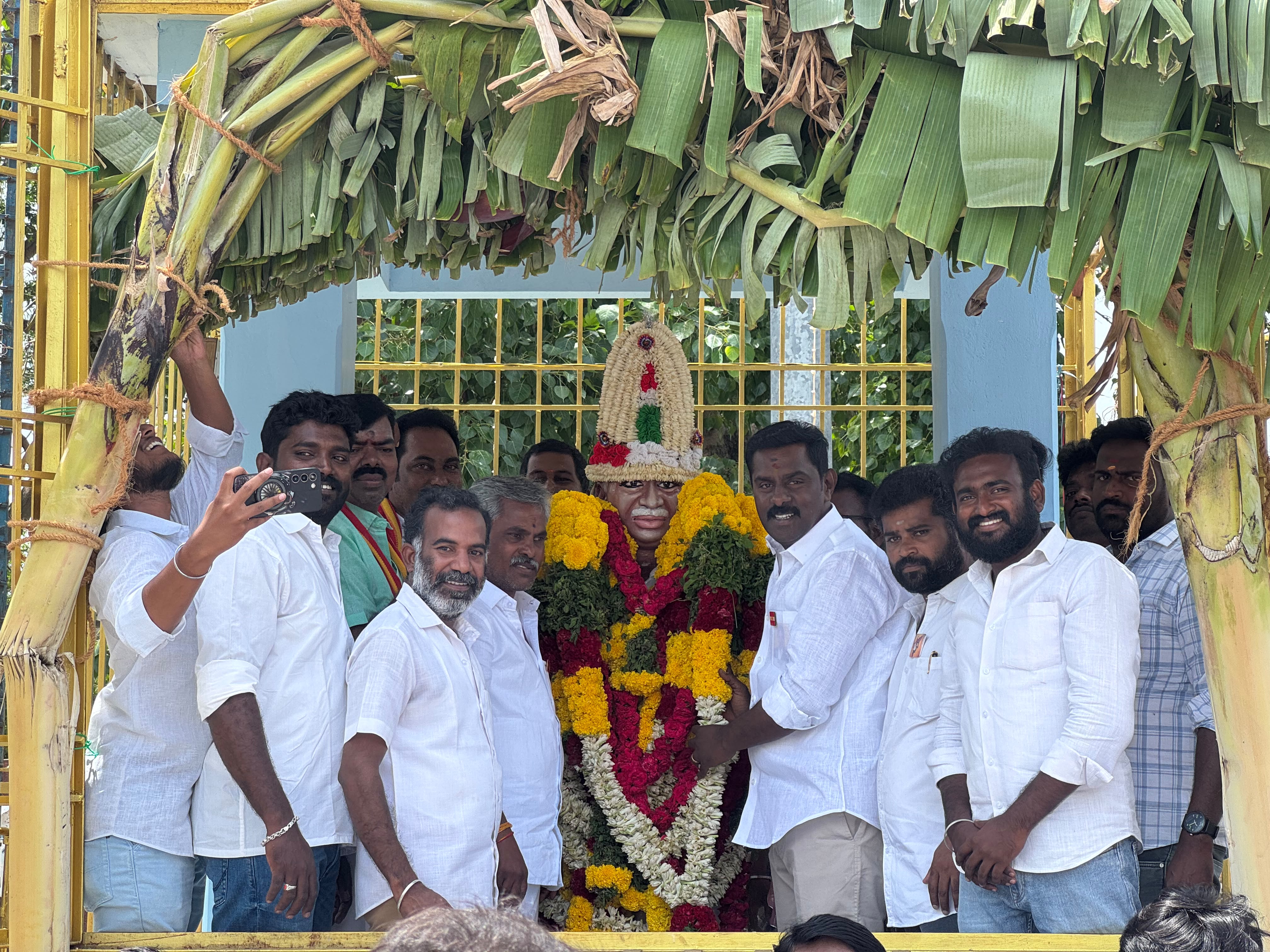 கழகத்தின் கொள்கைத் தலைவர் காமராஜர் பிறந்த நாளை கொண்டாடிய போடி நகர த.வெ.க வினர்