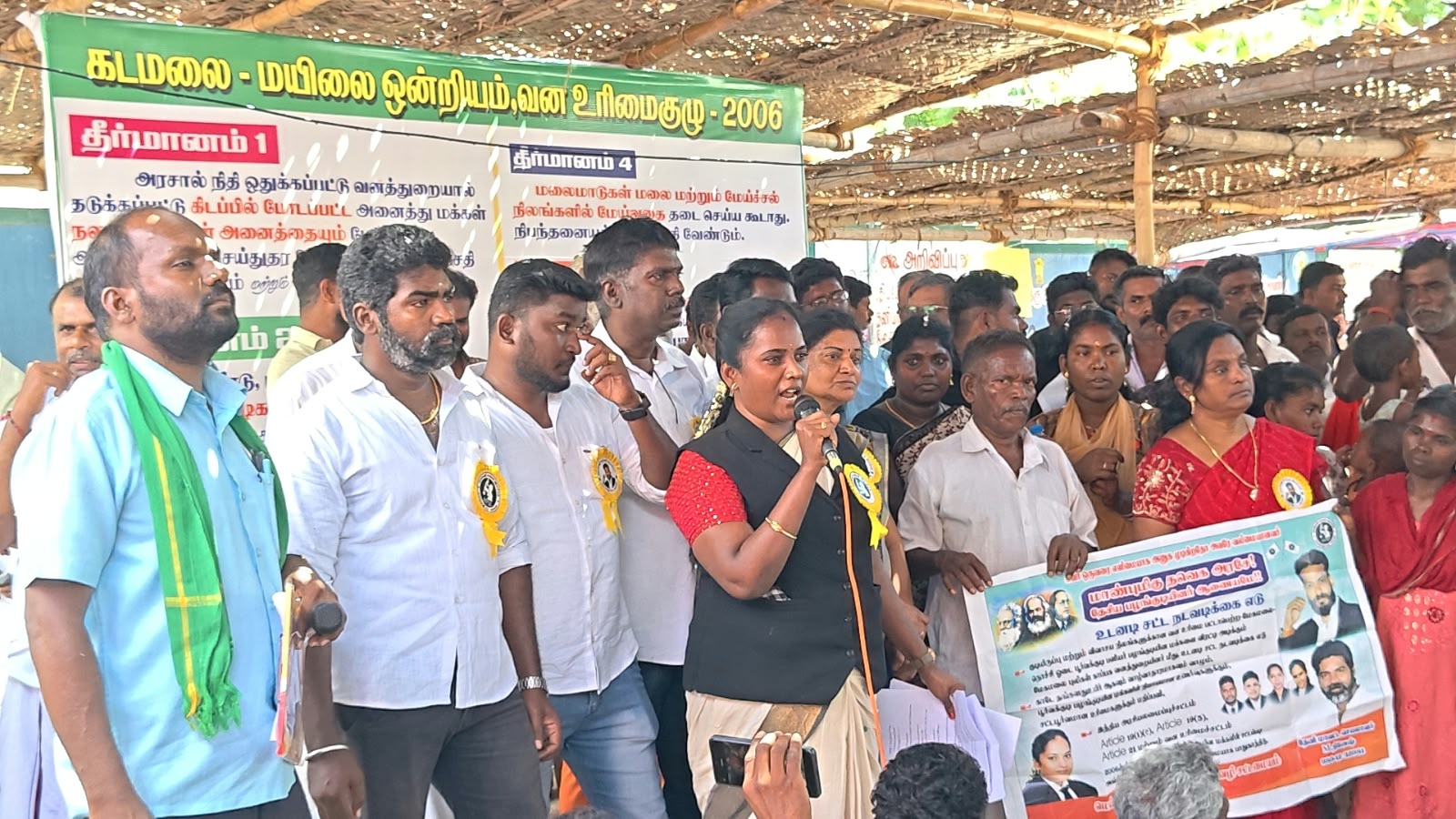 தேனி வருசநாடு மலை கிராம மக்கள் தொடர்ந்து 4வது நாளாக காத்திருப்பு போராட்டம் தற்காலிகமாக ஒத்திவைக்கப்பட்டது